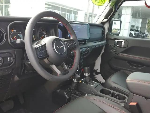 2024 Jeep Wrangler 4-Door Recon 4x4