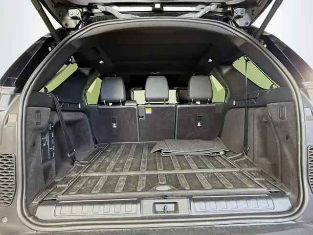 2025 Land Rover Discovery P300 S