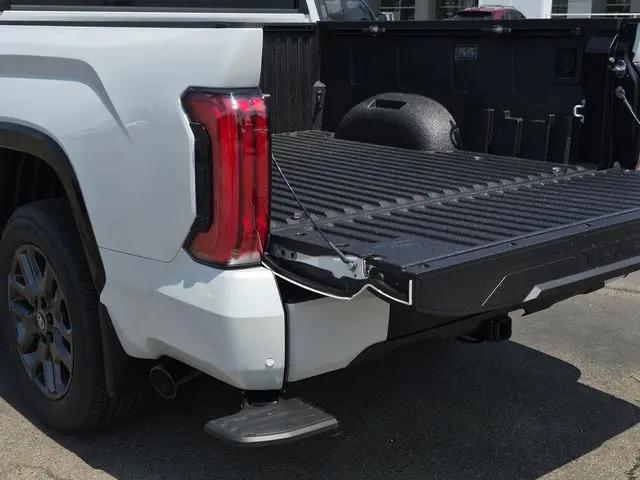 2026 Toyota Tundra Platinum CrewMax 5.5' Bed