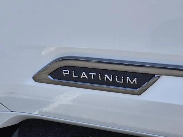 2026 Toyota Tundra Platinum CrewMax 5.5' Bed