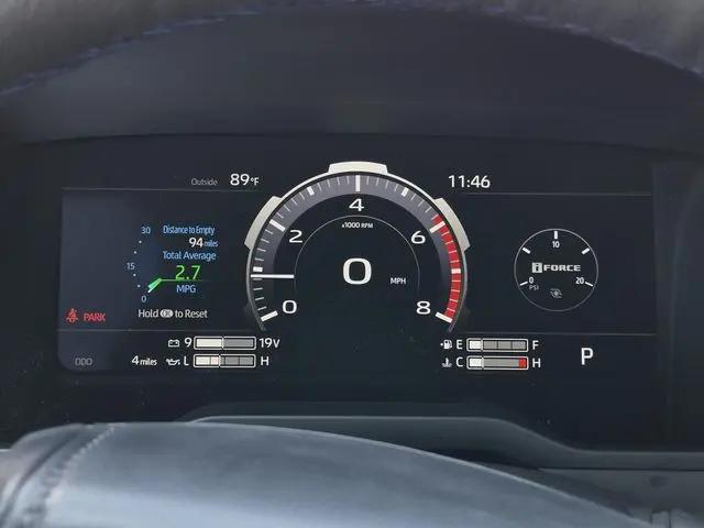 2026 Toyota Tundra Platinum CrewMax 5.5' Bed