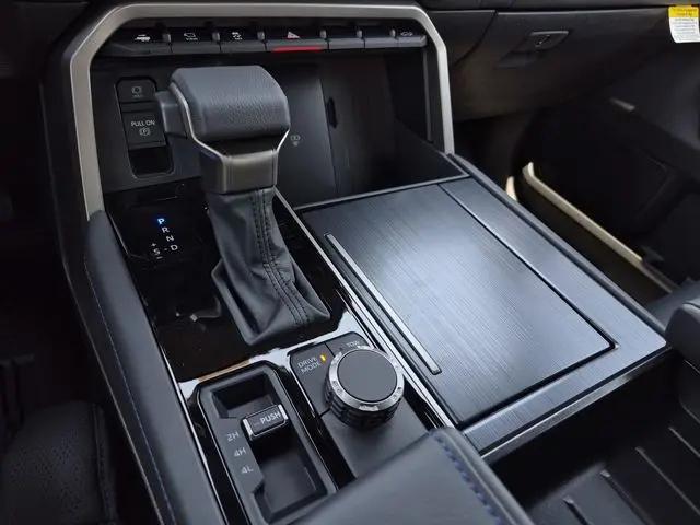 2026 Toyota Tundra Platinum CrewMax 5.5' Bed