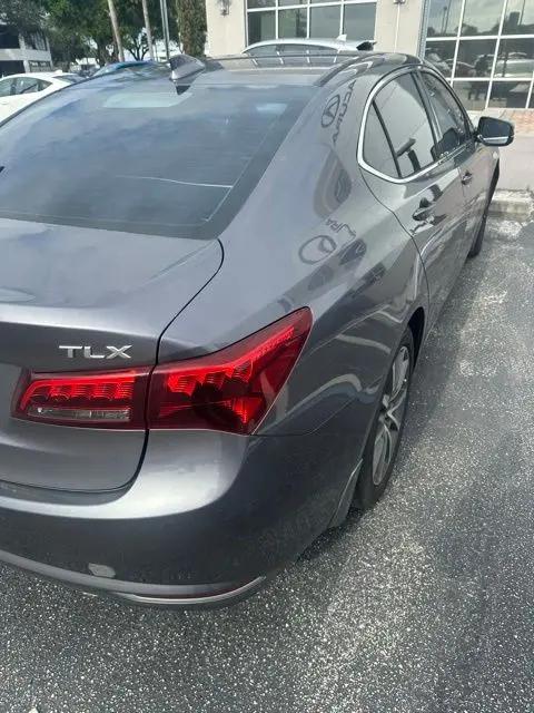 2017 Acura TLX w/Technology Package