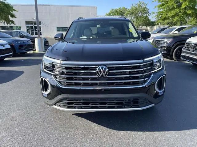2026 Volkswagen Atlas SE with Technology