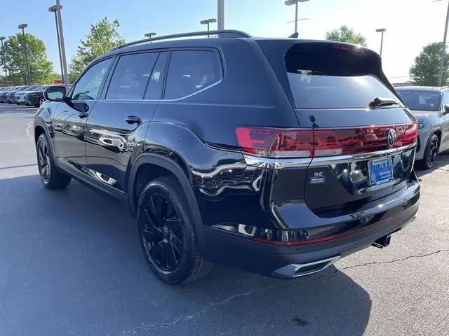 2026 Volkswagen Atlas SE with Technology