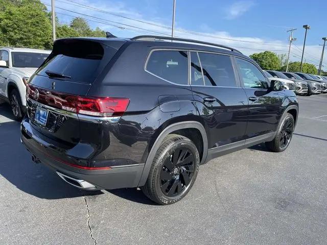 2026 Volkswagen Atlas SE with Technology