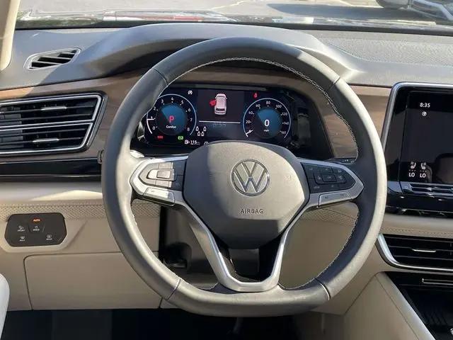 2026 Volkswagen Atlas SE with Technology