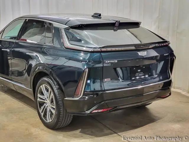 2024 Cadillac iQ Luxury w/1SC