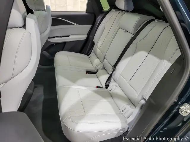 2024 Cadillac iQ Luxury w/1SC