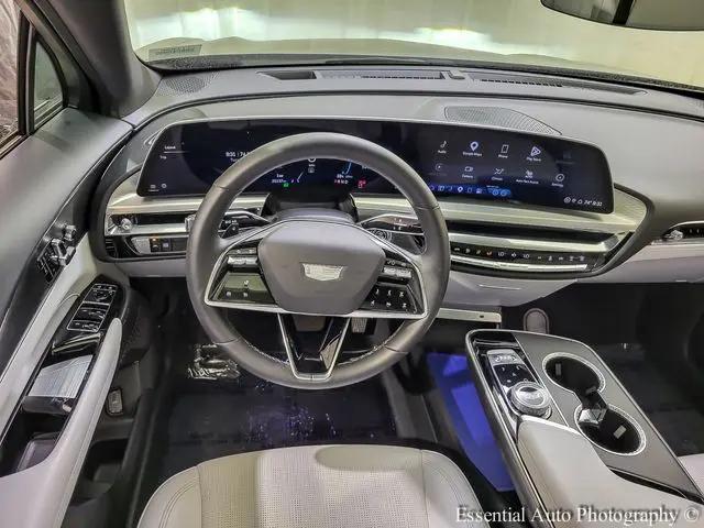 2024 Cadillac iQ Luxury w/1SC