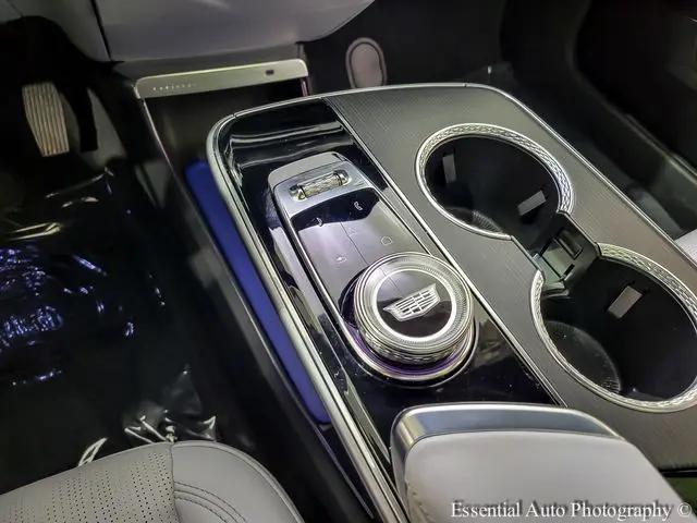 2024 Cadillac iQ Luxury w/1SC