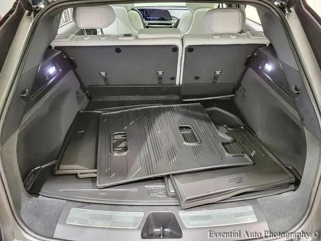 2024 Cadillac iQ Luxury w/1SC