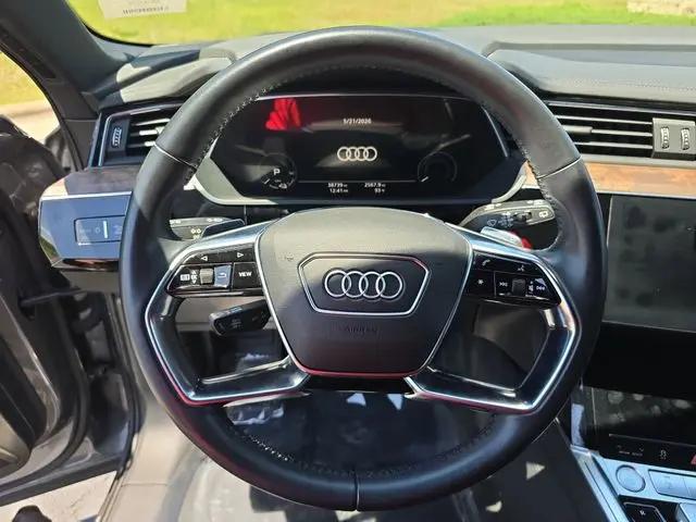 2019 Audi e-tron Premium Plus