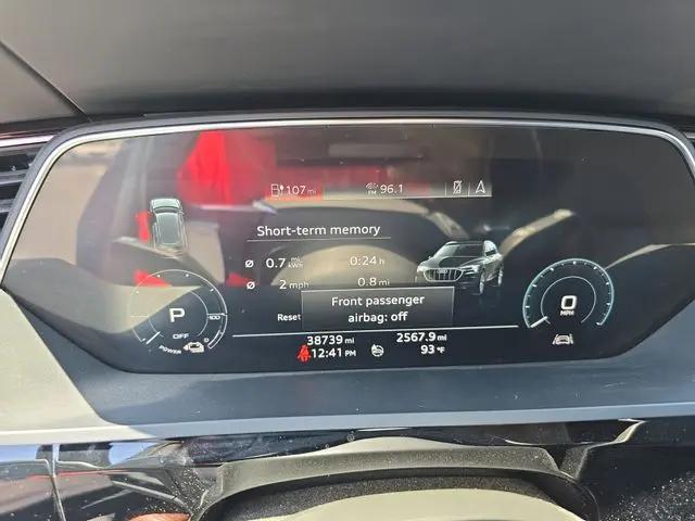 2019 Audi e-tron Premium Plus