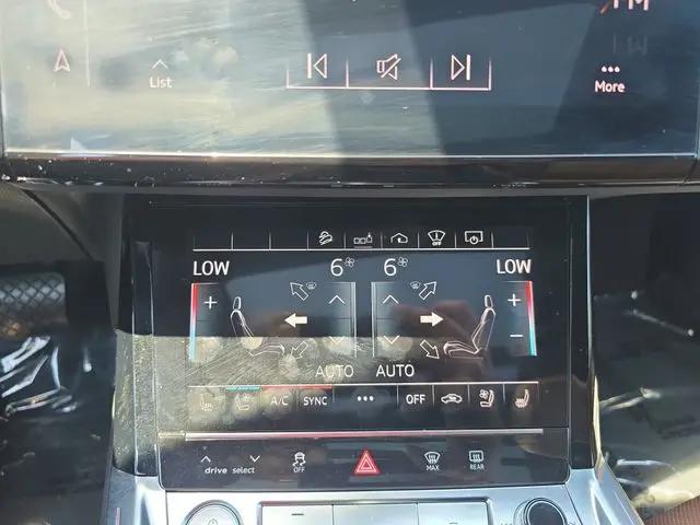 2019 Audi e-tron Premium Plus