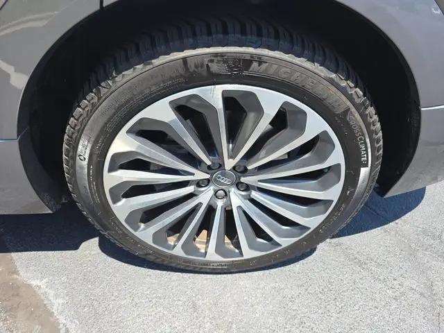 2019 Audi e-tron Premium Plus