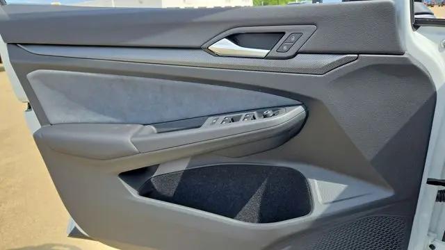 2026 Volkswagen Golf R Base