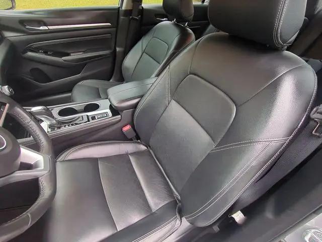 2023 Nissan Altima SL FWD