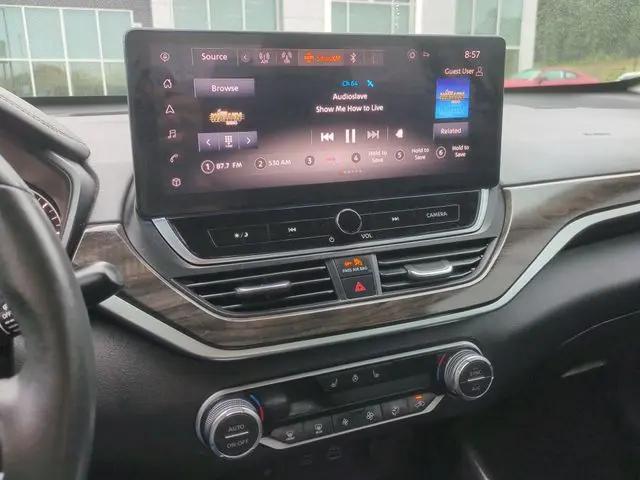2023 Nissan Altima SL FWD