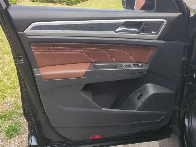 2023 Volkswagen Atlas 3.6L V6 SEL Premium R-Line
