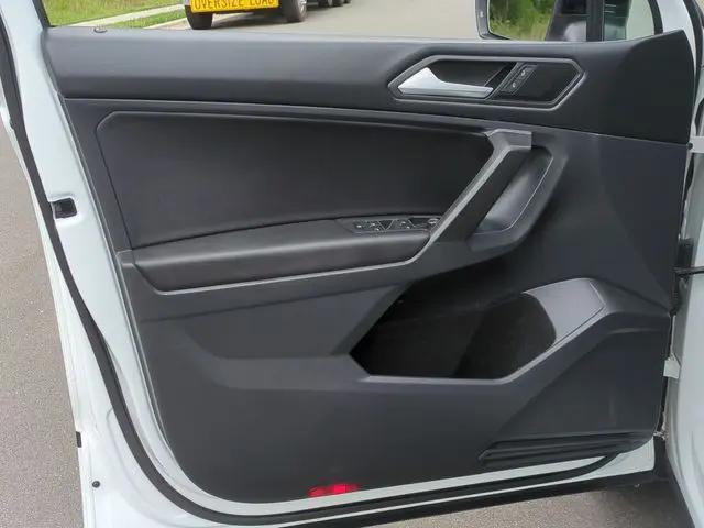 2021 Volkswagen Tiguan 2.0T SE R-Line Black
