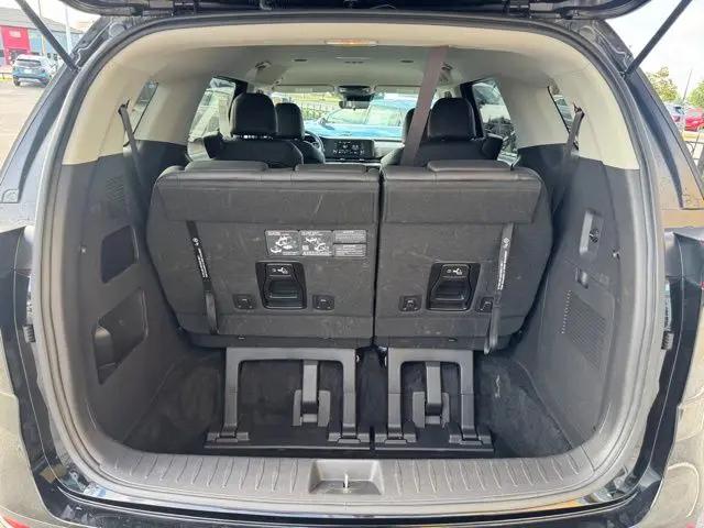 2024 Kia Carnival MPV LX Seat Package
