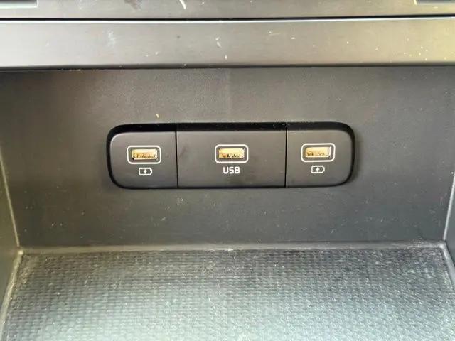 2024 Kia Carnival MPV LX Seat Package