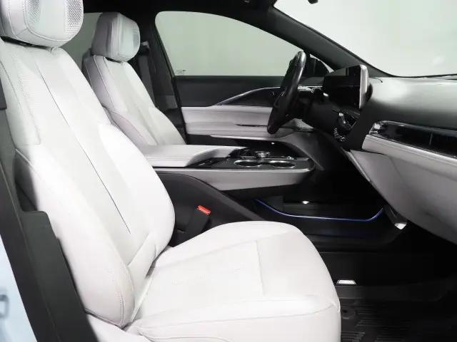 2024 Cadillac iQ Sport w/1SJ