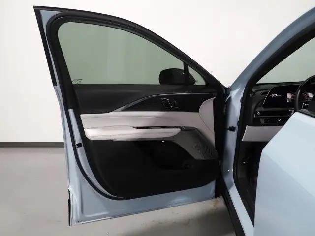 2024 Cadillac iQ Sport w/1SJ