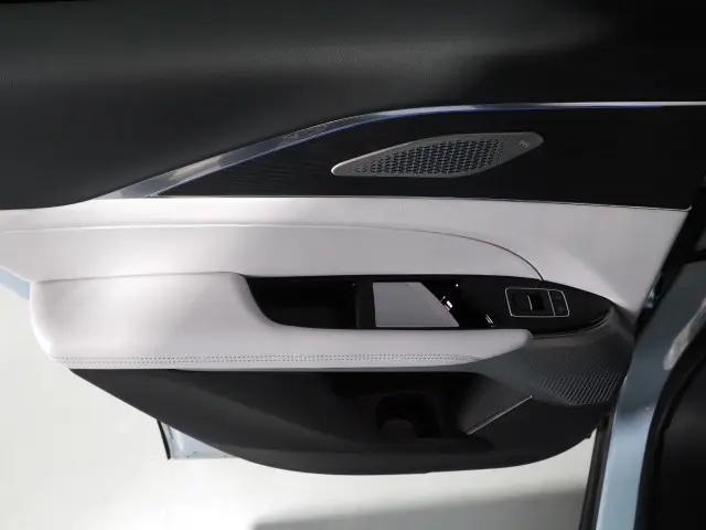 2024 Cadillac iQ Sport w/1SJ