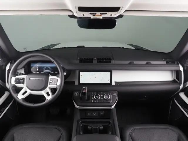 2024 Land Rover Defender 110 P300