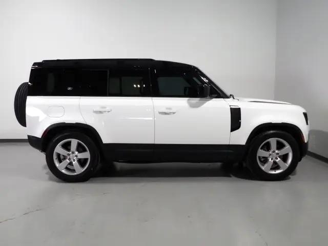 2024 Land Rover Defender 110 P300