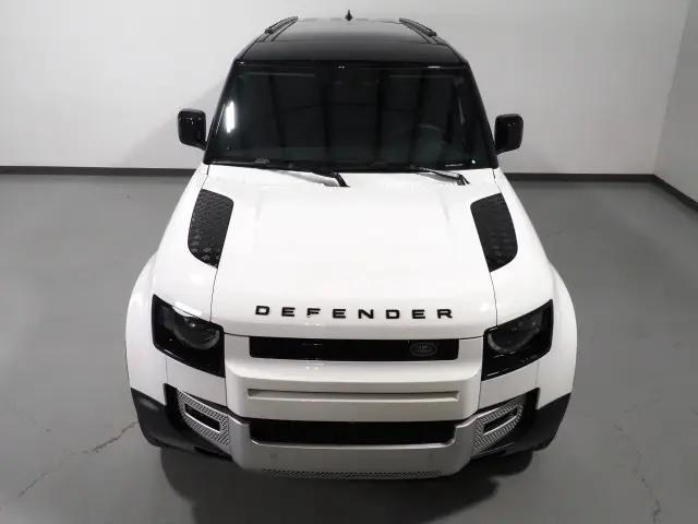 2024 Land Rover Defender 110 P300
