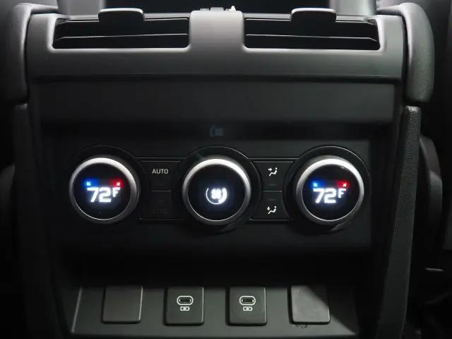 2024 Land Rover Defender 110 P300