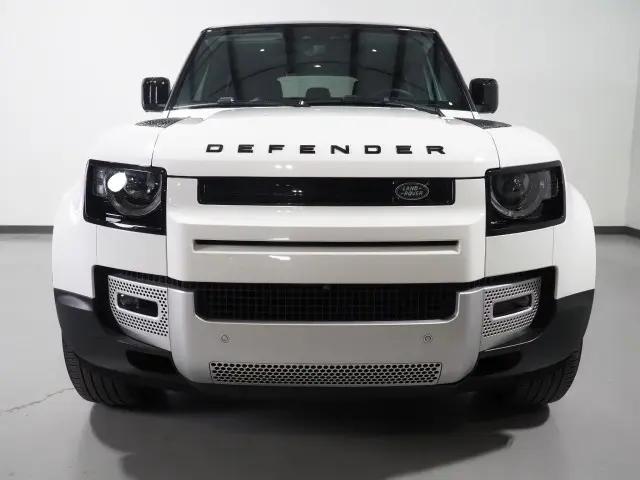 2024 Land Rover Defender 110 P300
