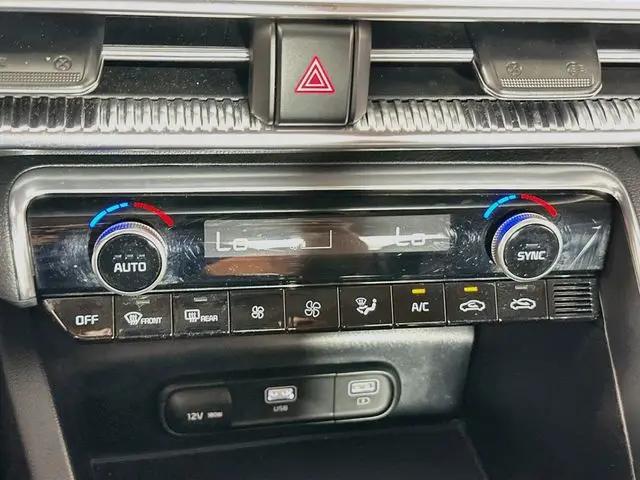 2023 Kia K5 EX