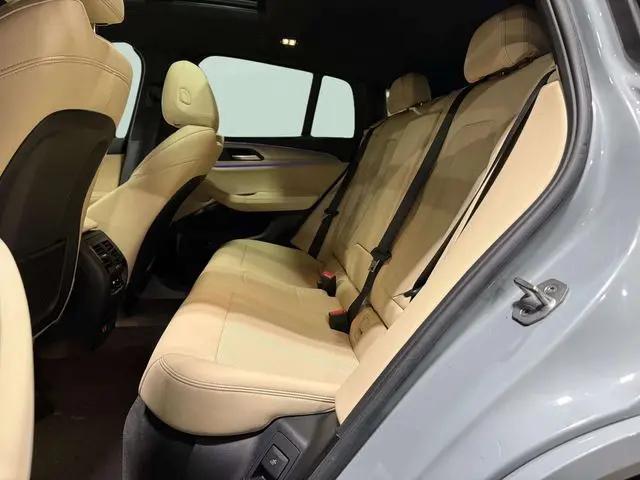 2023 BMW X4 xDrive30i