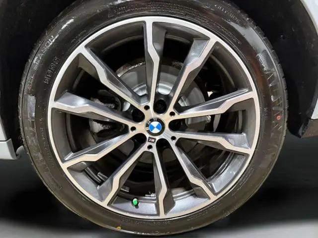 2023 BMW X4 xDrive30i