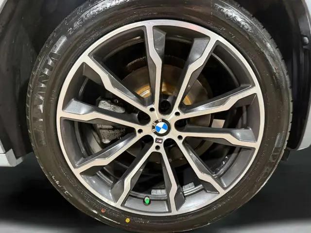 2023 BMW X4 xDrive30i