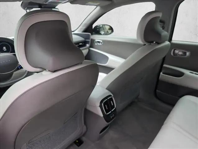 2024 Hyundai IONIQ 6 SEL
