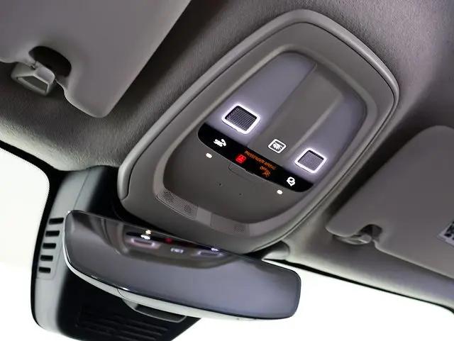 2024 Volvo XC40 B5 Core Bright Theme