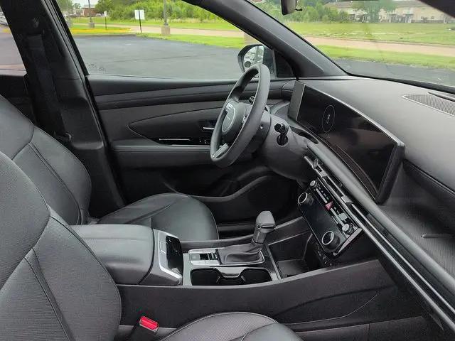 2025 Hyundai Santa Cruz SEL Activity