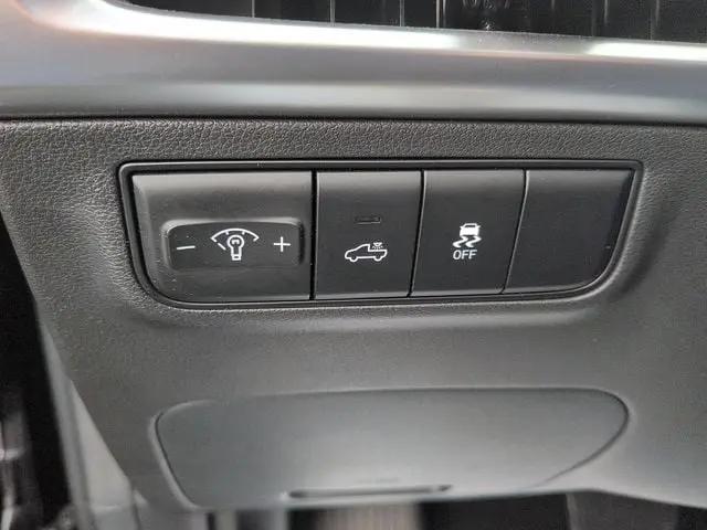 2025 Hyundai Santa Cruz SEL Activity