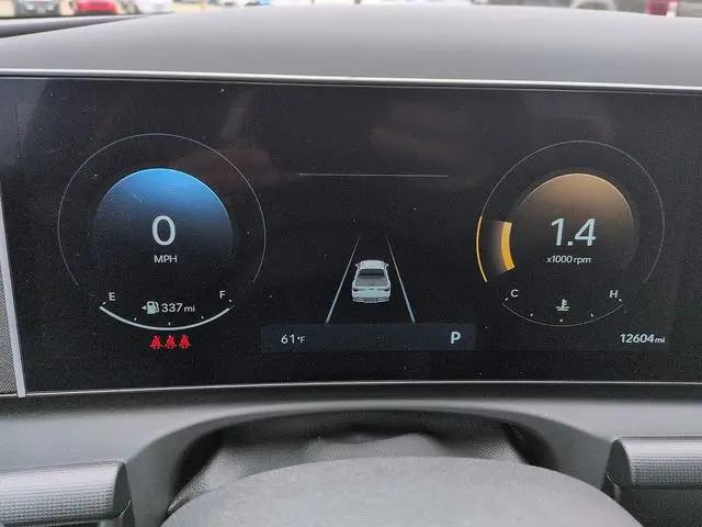 2025 Hyundai Santa Cruz SEL Activity