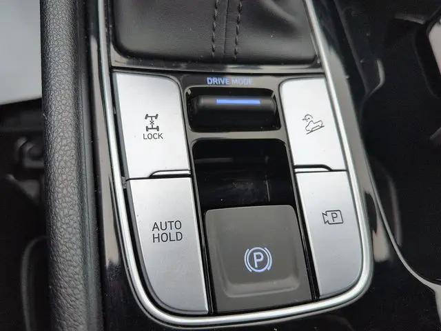 2025 Hyundai Santa Cruz SEL Activity