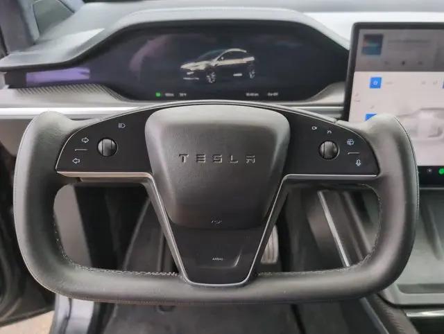 2022 Tesla Model X Plaid Tri Motor All-Wheel Drive