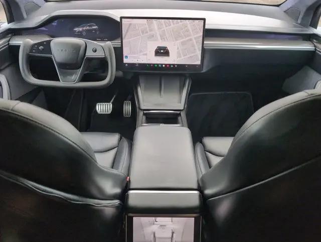 2022 Tesla Model X Plaid Tri Motor All-Wheel Drive