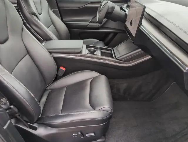 2022 Tesla Model X Plaid Tri Motor All-Wheel Drive