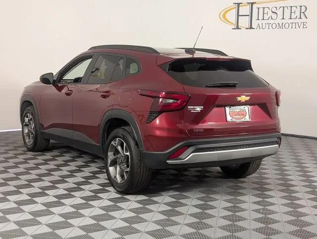 2025 Chevrolet Trax FWD LT
