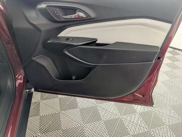 2025 Chevrolet Trax FWD LT